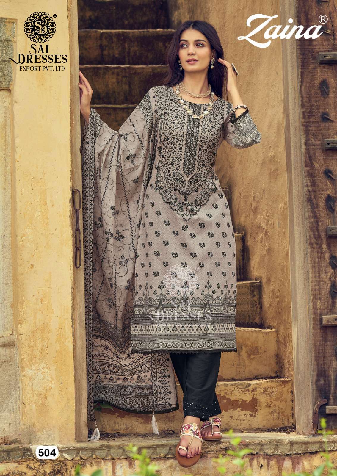 Pakistani daily wear clearance suits