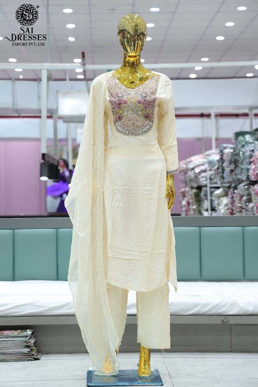 CLASSIC CREAM DOLLA SILK DESIGNER SUIT WITH HEAVY HANDWORK AND SANTON BOTTOM