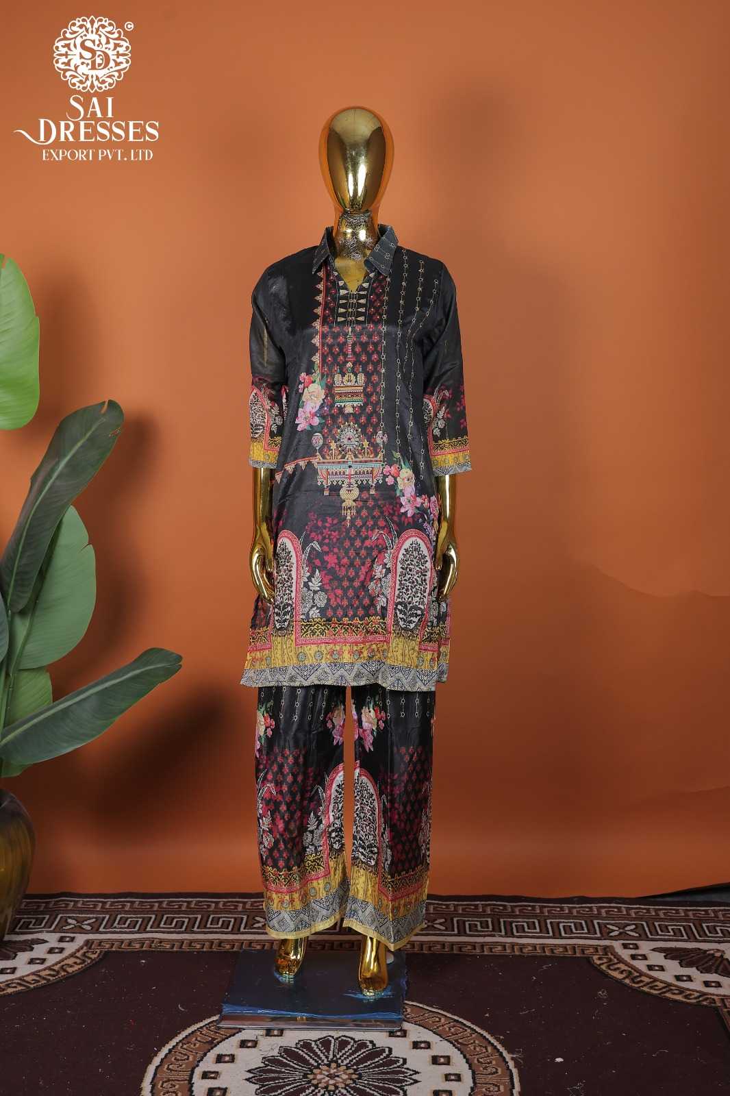 PURE CHINON BLACK KURTI PANT SET FEATURING ELEGANT TRADITIONAL WORK