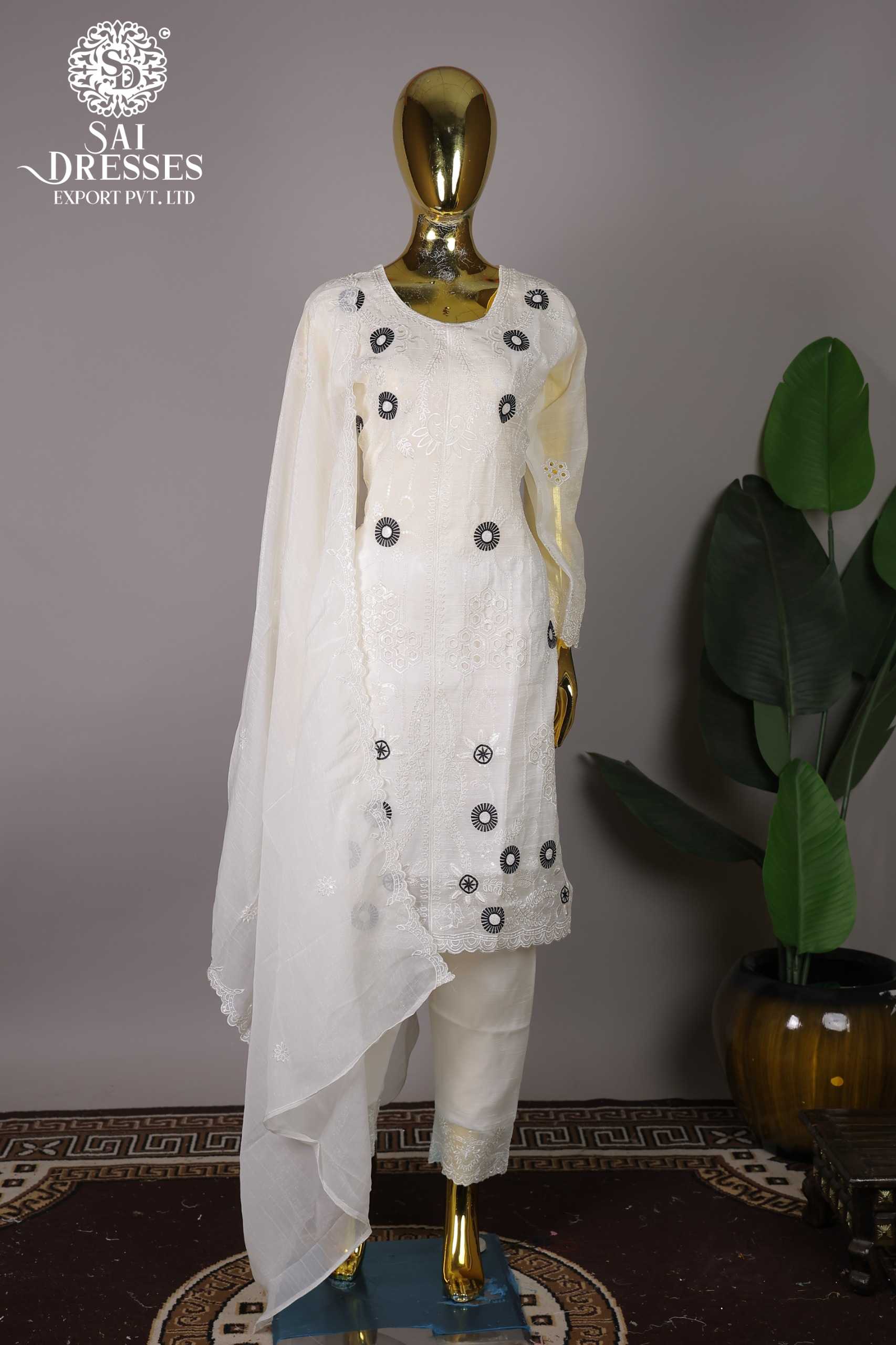 CRUNCHY FABRIC HEAVY EMBROIDERY WORK DESIGNER KURTI PANT DUPATTA SET IN OFF WHITE