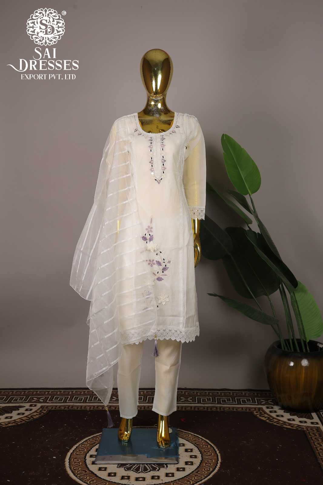 WOMEN'S MAL COTTON GPO LACE EMBROIDERED KURTA PANT DUPATTA SET - OFF WHITE