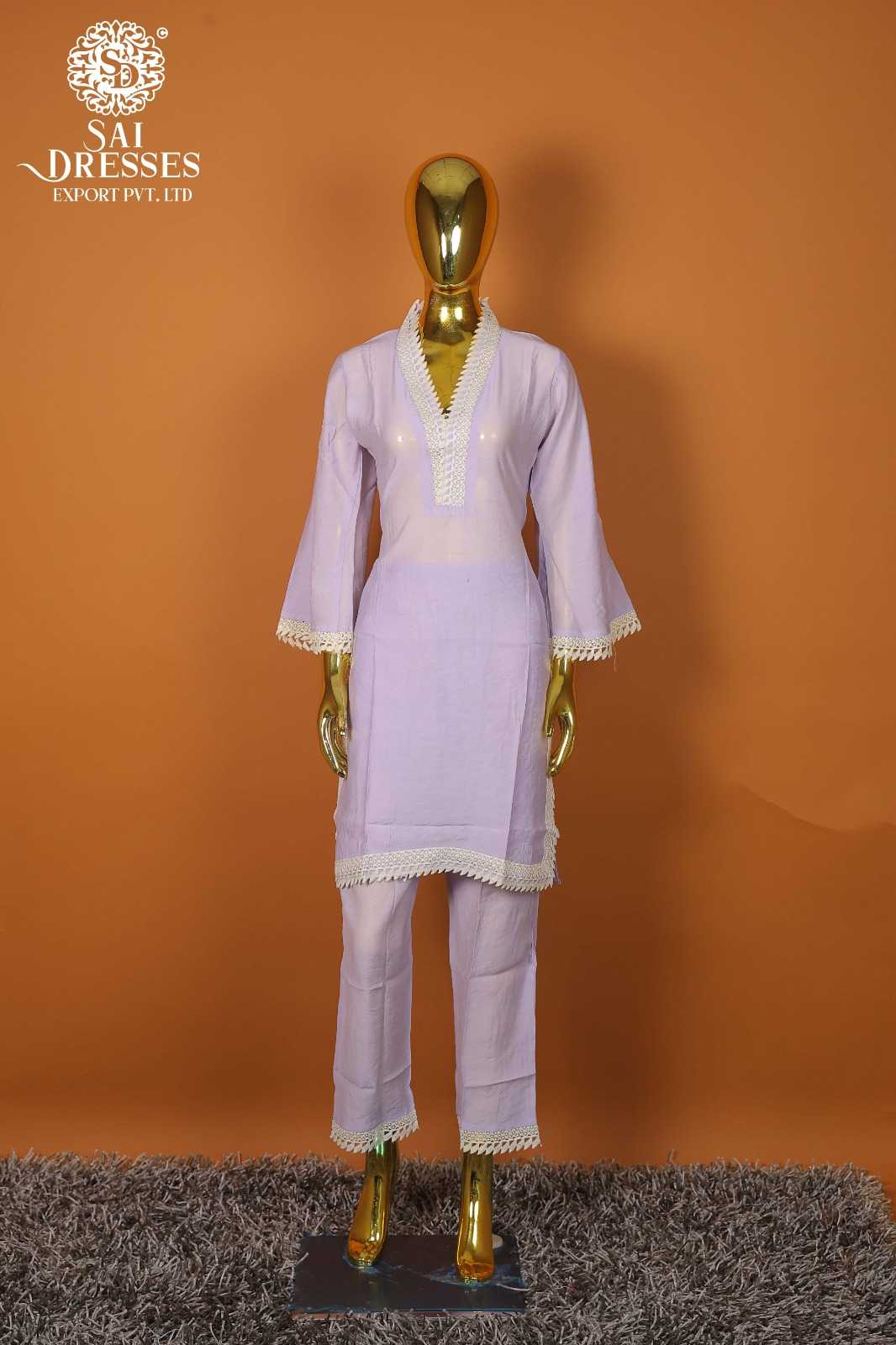 WOMEN'S LAVENDER LACE DETAIL STRAIGHT KURTI WITH MATCHING PANTS