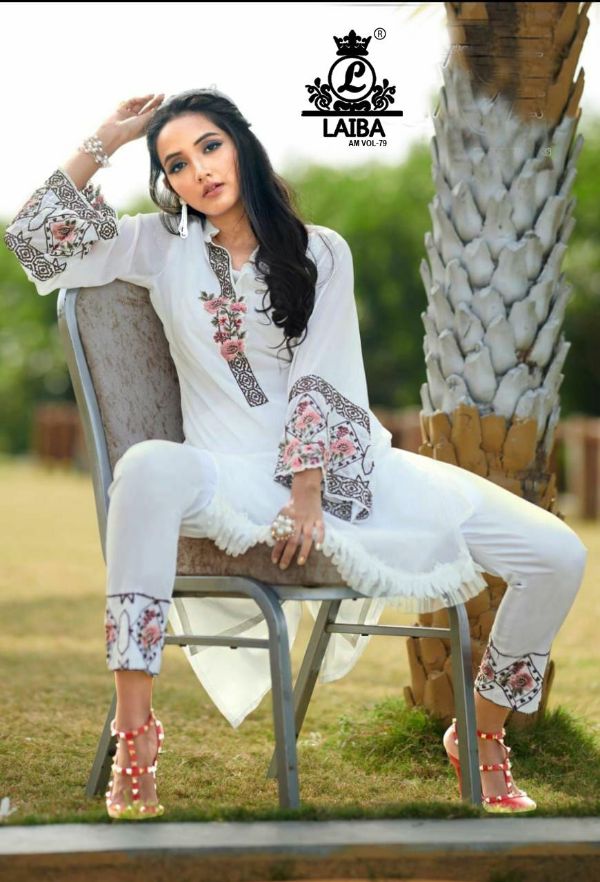 Sai Dresses Presents Combo Kurti Catalog Wholesale Rate In Surat