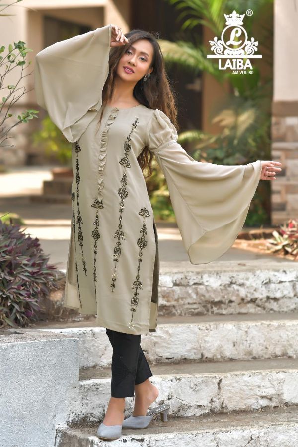 Sai Dresses Prensets Combo Pakistani Kurti Wholesale Rate In Surat