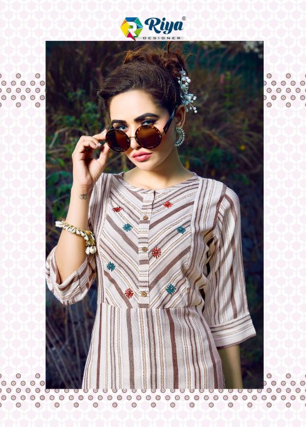 Riya Designer Presents Aroma Designer Kurti Wholesale Rate In Surat