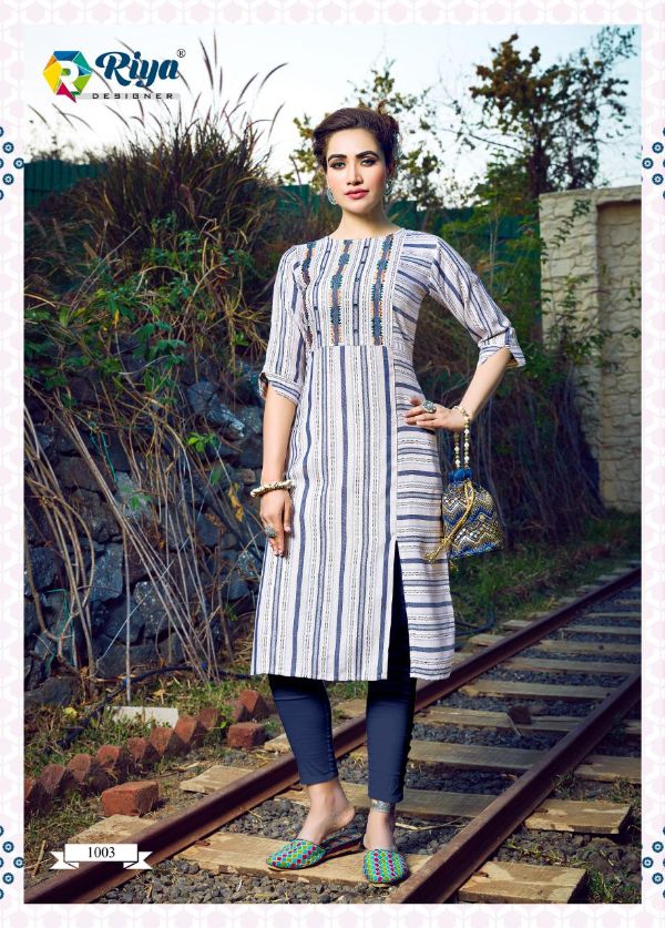 Riya Designer Presents Aroma Designer Kurti Wholesale Rate In Surat
