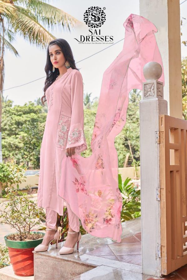 Laiba Fashion Presnets Pakistani Kurti Collection Wholesale Rate In Surat