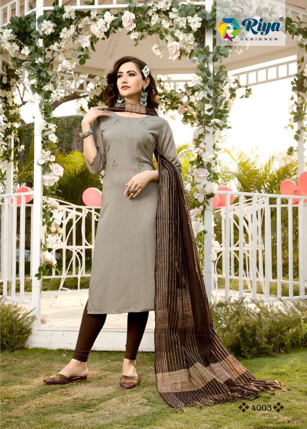 Riya Designer Presents Inayat Vol-4 Wholesale Rate In Surat