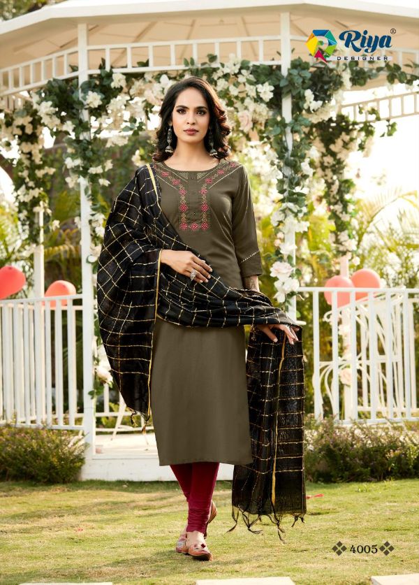 Riya Designer Presents Inayat Vol-4 Wholesale Rate In Surat