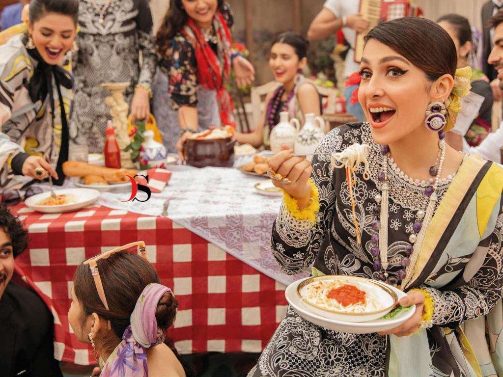 DEEPSY PRESENTS MUSHQ CATALOG EXCLUSIVE COTTON PRINTED PAKISTANI SALWAR SUITS PAKISTANI SUITS IN WHOLESALE PRICE IN SURAT- SAI DRESSES 