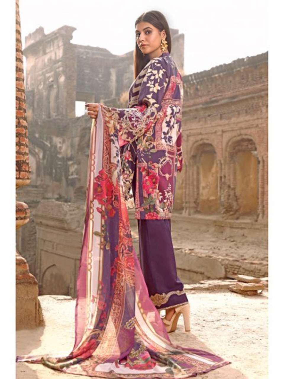 MAJESTY PRESENTS SANA SAFINA VOL 8 PAKISTANI SALWAR SUITS IN WHOLESALE PRICE IN SURAT - SAI DRESSES