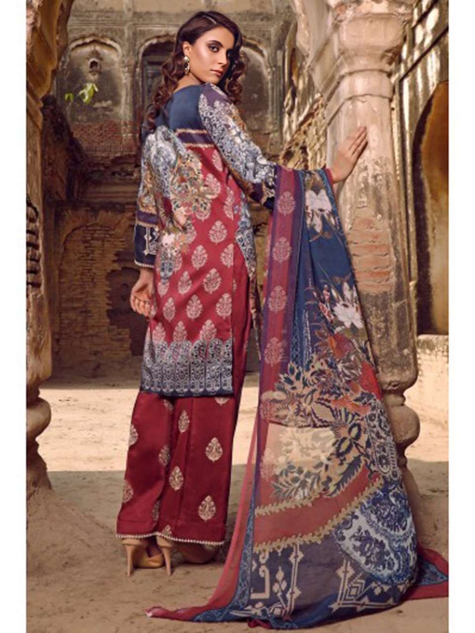 MAJESTY PRESENTS SANA SAFINA VOL 8 PAKISTANI SALWAR SUITS IN WHOLESALE PRICE IN SURAT - SAI DRESSES