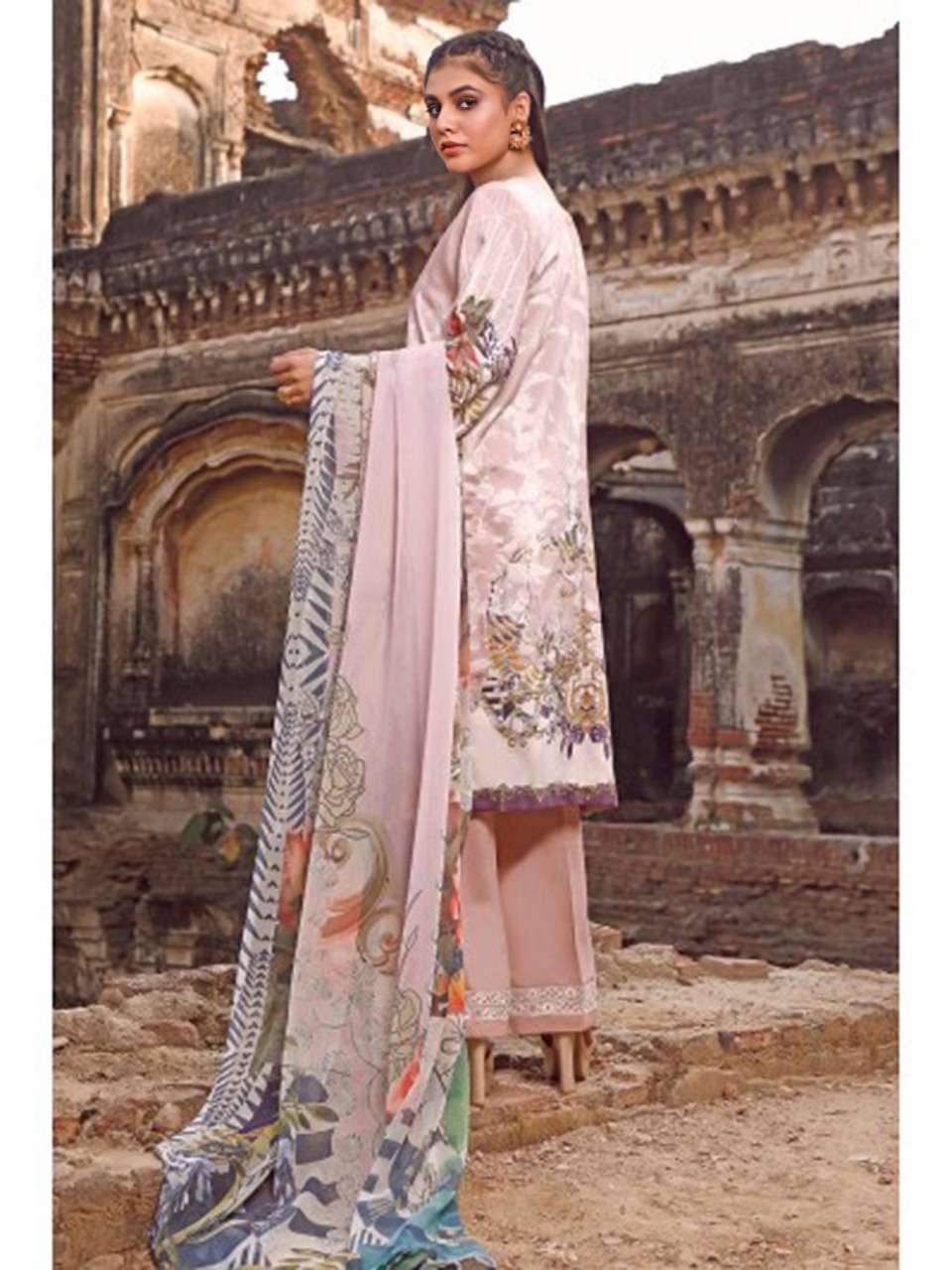 MAJESTY PRESENTS SANA SAFINA VOL 8 PAKISTANI SALWAR SUITS IN WHOLESALE PRICE IN SURAT - SAI DRESSES