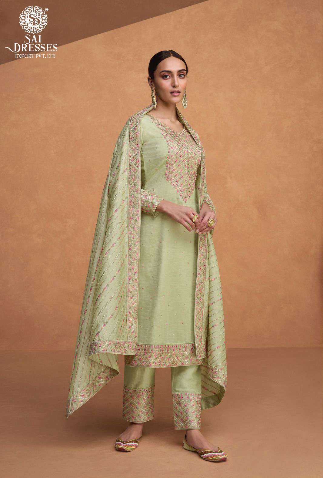 SAI DRESSES PRESENT RESHAM TRADITIONAL WEAR SILK WITH DESIGNER WORK SALWAR SUITS IN WHOLESALE RATE IN SURAT