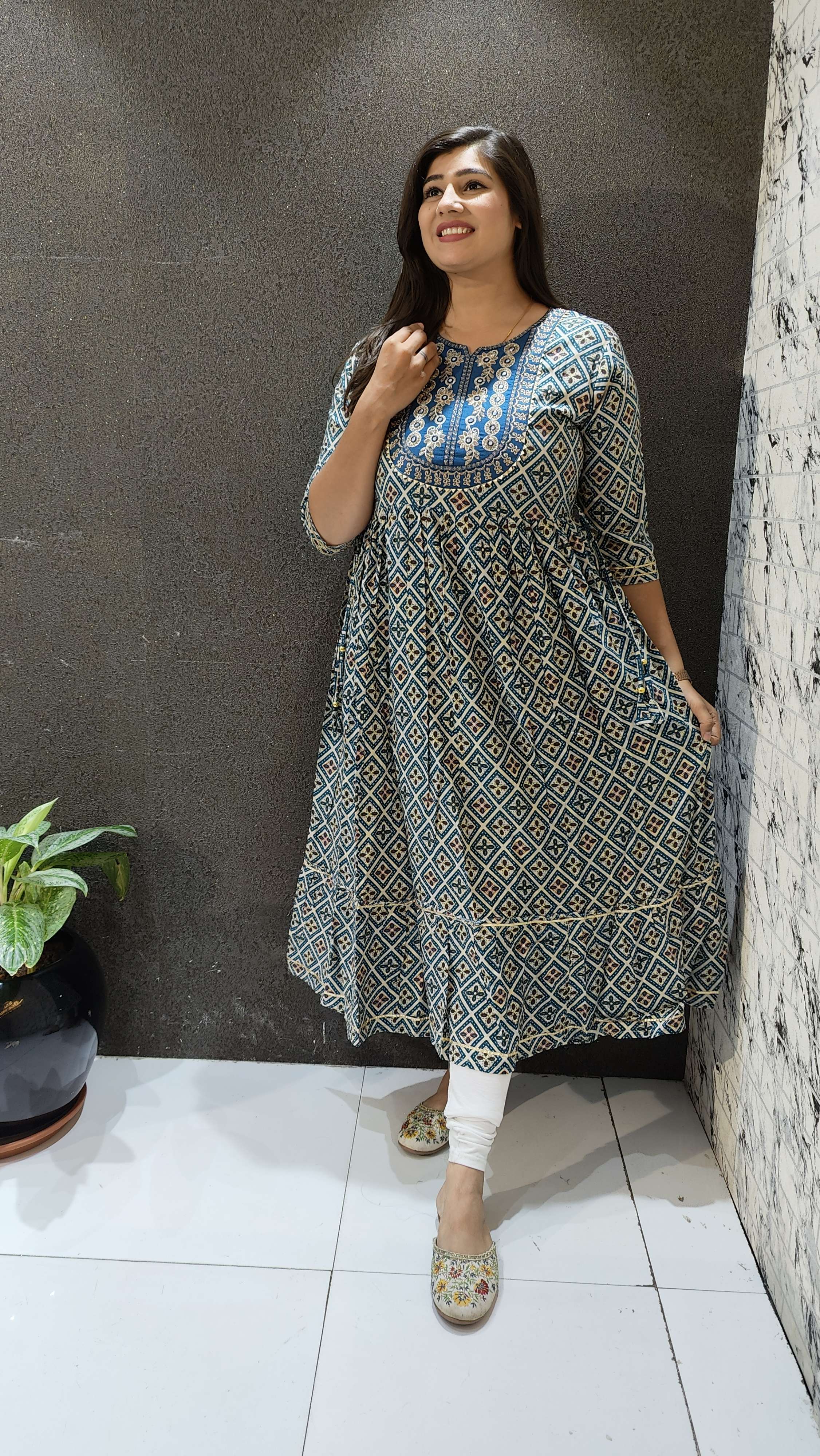 SAI DRESSES PRESENT D.NO 732 READY TO WEAR FANCY LONG DESIGNER KURTI COMBO COLLECTION IN WHOLESALE RATE IN SURAT