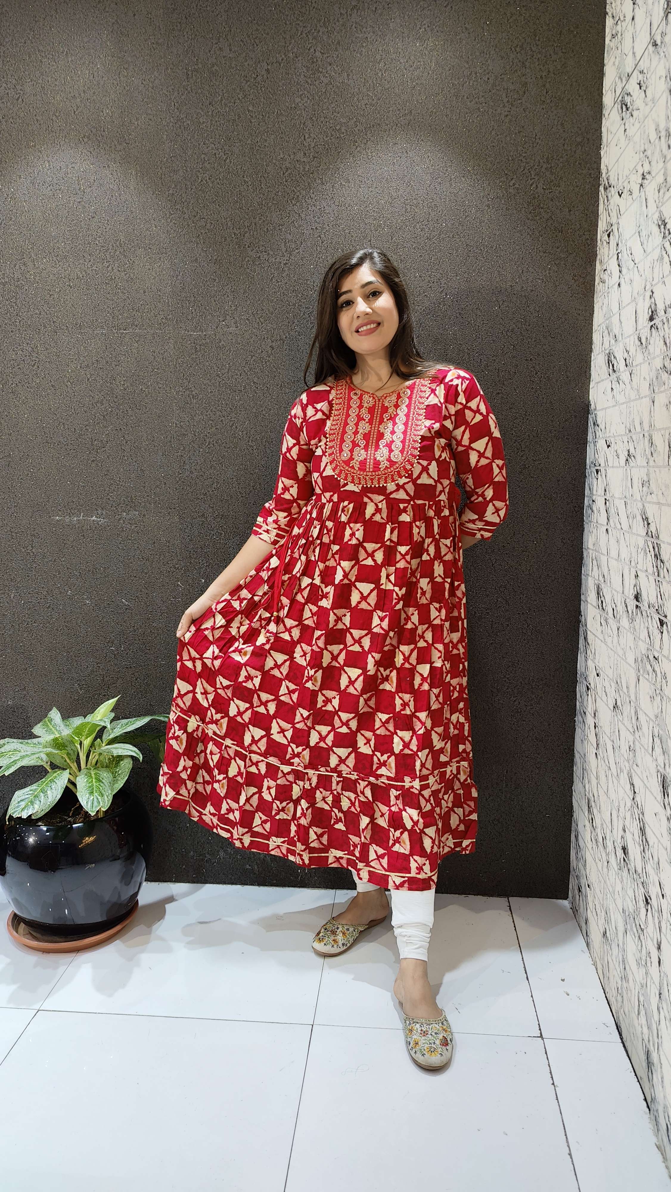 SAI DRESSES PRESENT D.NO 738 READY TO WEAR FANCY LONG DESIGNER KURTI COMBO COLLECTION IN WHOLESALE RATE IN SURAT