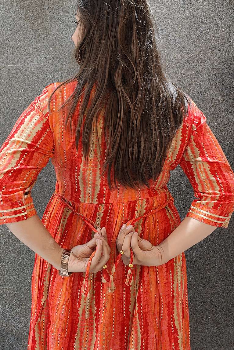 SAI DRESSES PRESENT D.NO 752 READY TO WEAR FANCY LONG DESIGNER KURTI COMBO COLLECTION IN WHOLESALE RATE IN SURAT