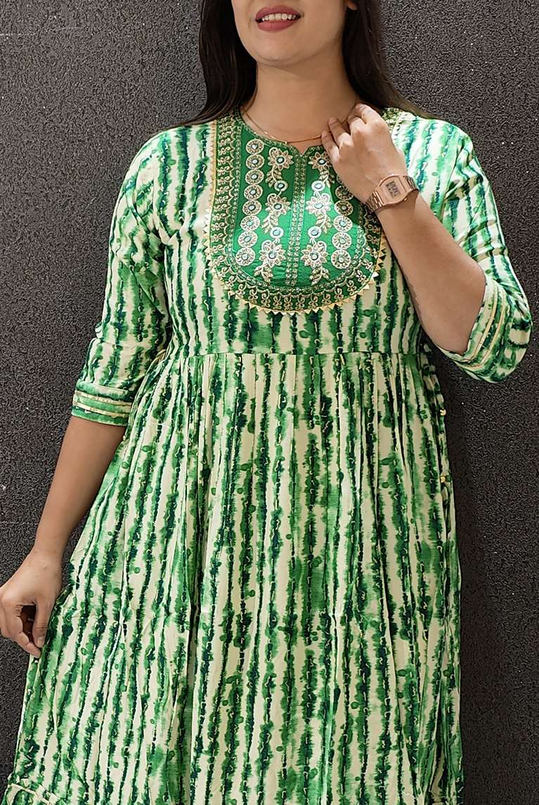 SAI DRESSES PRESENT D.NO 757 READY TO WEAR FANCY LONG DESIGNER KURTI COMBO COLLECTION IN WHOLESALE RATE IN SURAT