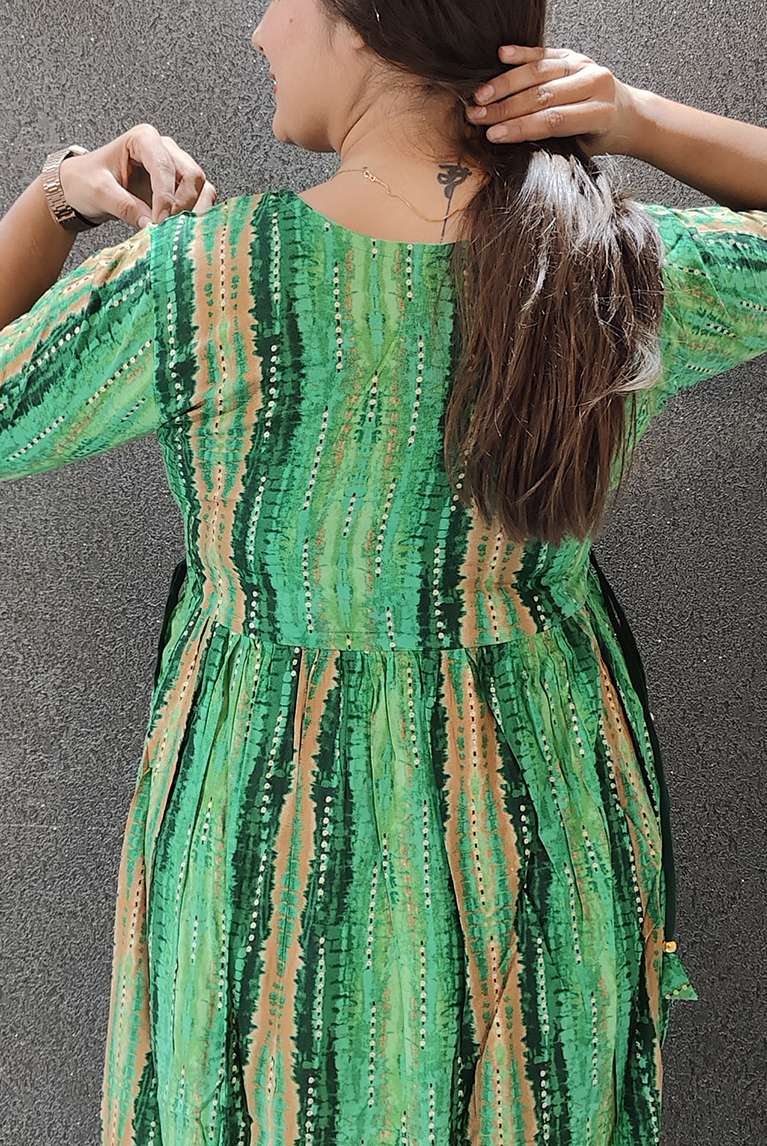 SAI DRESSES PRESENT D.NO 759 READY TO WEAR FANCY LONG DESIGNER KURTI COMBO COLLECTION IN WHOLESALE RATE IN SURAT