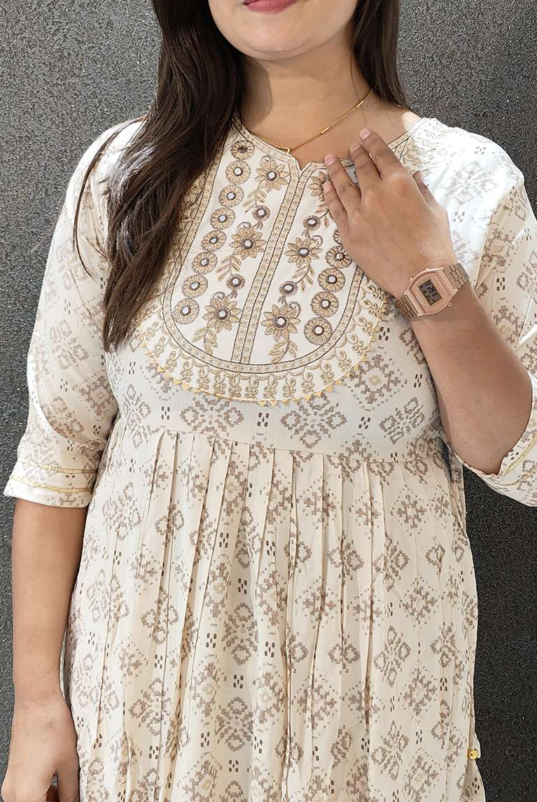 SAI DRESSES PRESENT D.NO 763 READY TO WEAR FANCY LONG DESIGNER KURTI COMBO COLLECTION IN WHOLESALE RATE IN SURAT