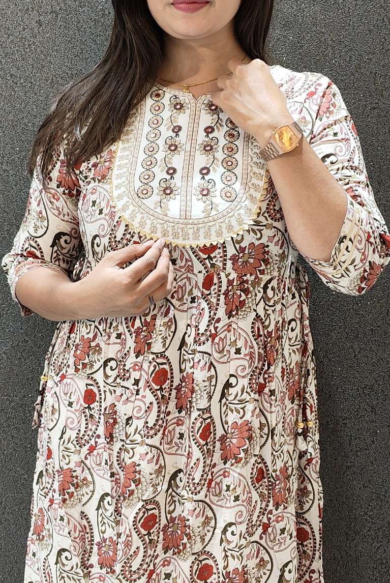 SAI DRESSES PRESENT D.NO 764 READY TO WEAR FANCY LONG DESIGNER KURTI COMBO COLLECTION IN WHOLESALE RATE IN SURAT