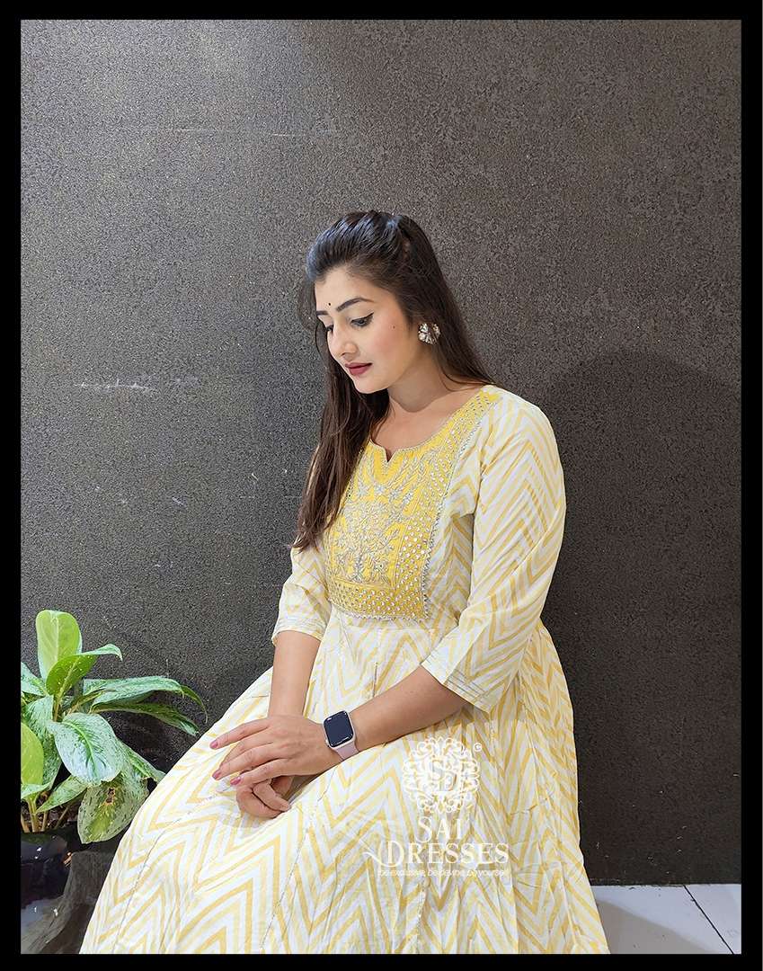 SAI DRESSES PRESENT D.NO 461 READY TO FESTIVE WEAR LONG GOWN STYLE DESIGNER KURTI COMBO COLLECTION IN WHOLESALE RATE IN SURAT