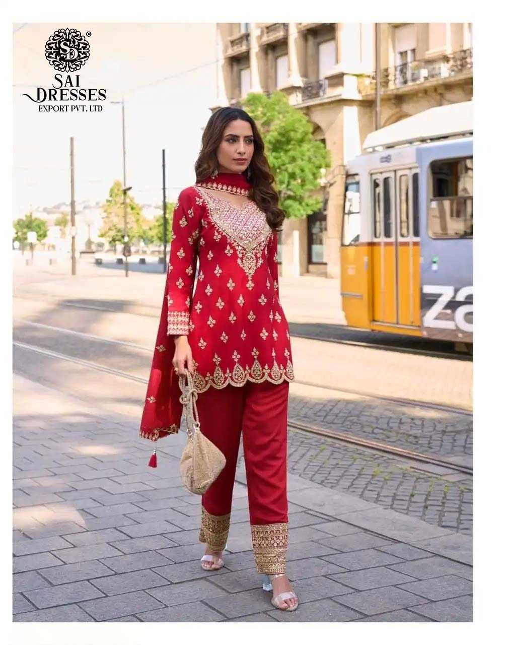 SAI DRESSES PRESENT MUMTAZ READY TO FESTIVE WEAR DESIGNER SUIT IN WHOLESALE RATE IN SURAT - SAI DRESSES