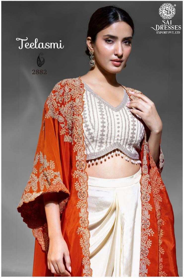 EXPERIENCE MAJESTIC GLAMOUR WITH “TEELASMI” – DESIGNER CAPE OUTFITS THAT PERFECTLY BLEND TRADITIONAL CRAFTSMANSHIP WITH CONTEMPORARY CHARM.