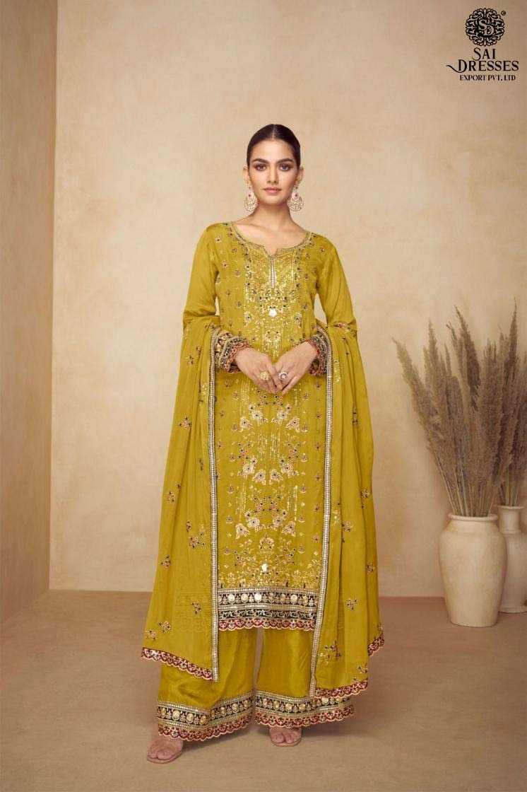 TIMELESS FESTIVE GRACE – ELEGANCE WOVEN IN TRADITION AND COLOR