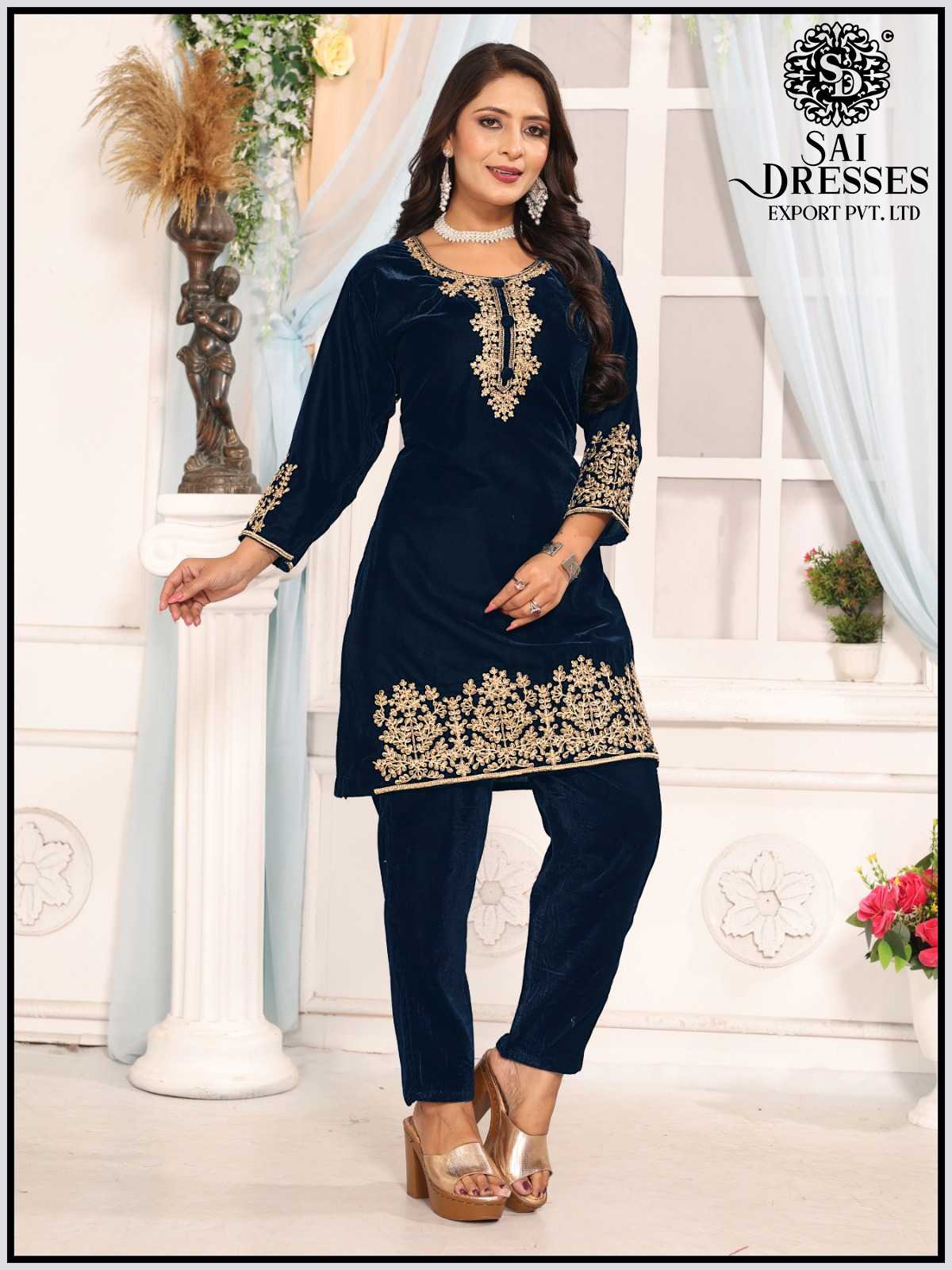 BLUE LUXURY HEAVY VELVET SUIT SET WITH RICH HAND EMBROIDERED NECK, INTRICATE SLEEVE WORK AND DENSE FLORAL BORDER