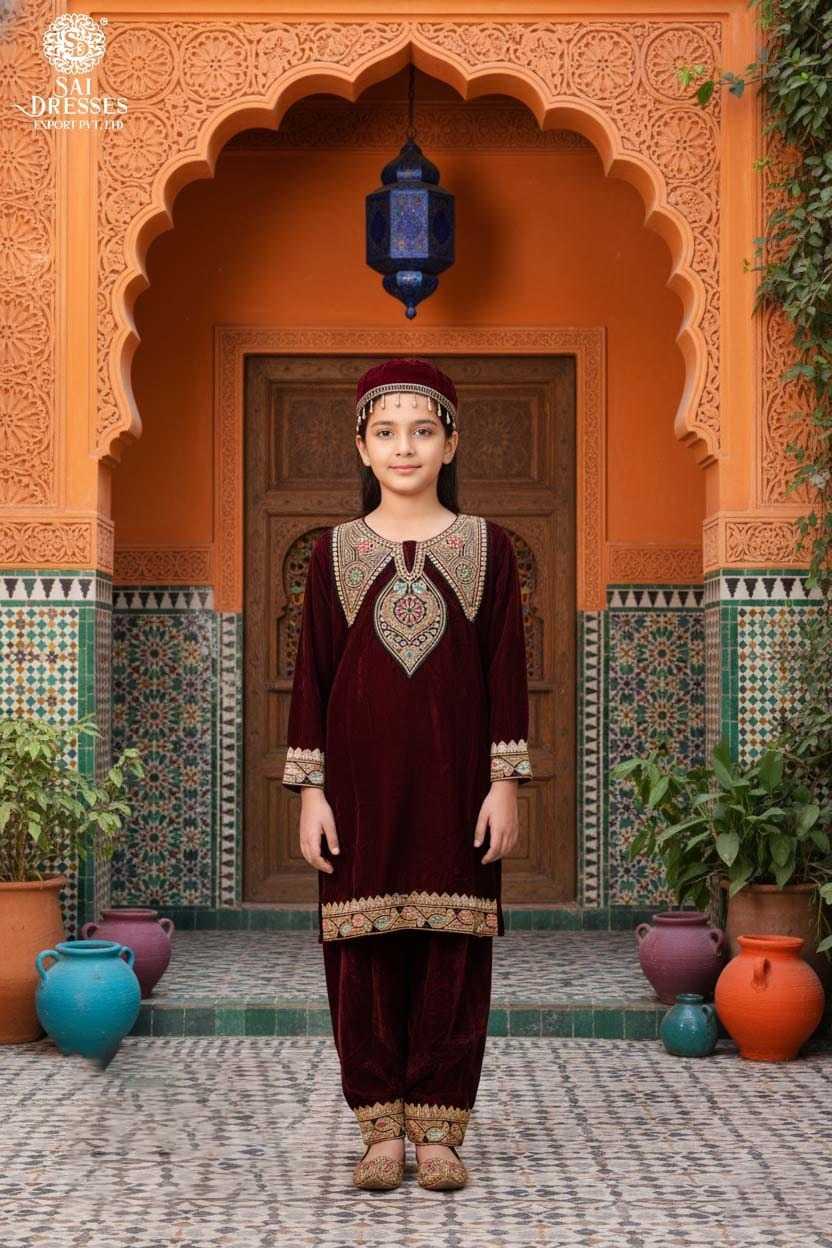 MAROON VELVET TRADITIONAL GIRLS ETHNIC SET WITH HEAVY EMBROIDERY