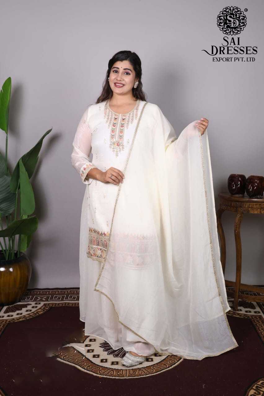 OFF WHITE GOLD CRUSH EMBROIDERED SUIT SET WITH HEAVY HANDWORK – LUXURY COLLECTION