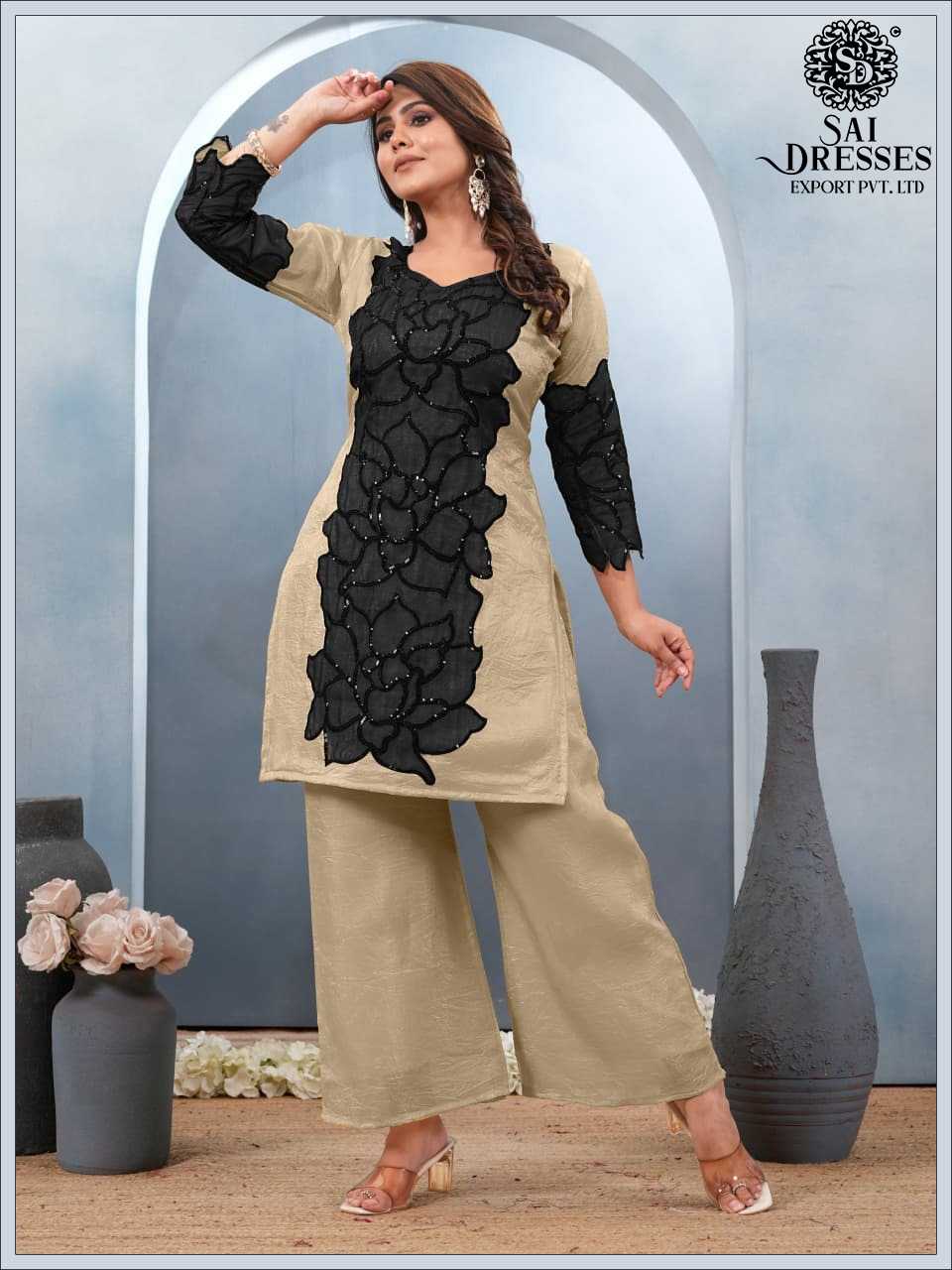 CHAMPAGNE GOLD CRUSH KURTA SET WITH HEAVY BLACK FLORAL EMBROIDERY