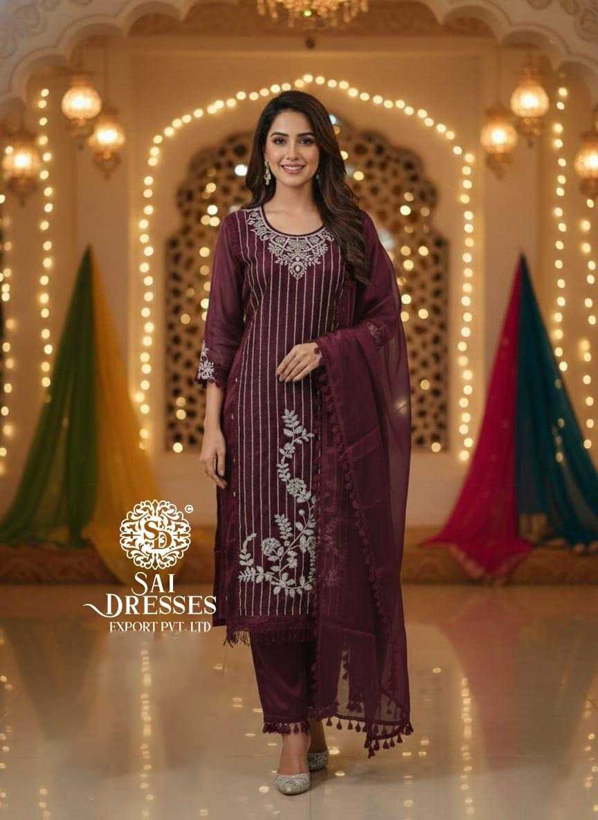 MAROON CRUNCHY TRADITIONAL SUIT WITH HEAVY HANDWORK DETAILING