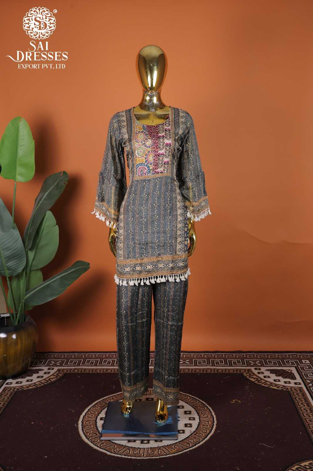 PURE MASLIN HEAVY HANDWORK EMBROIDERED SALWAR SUIT SET IN CHARCOAL GREY