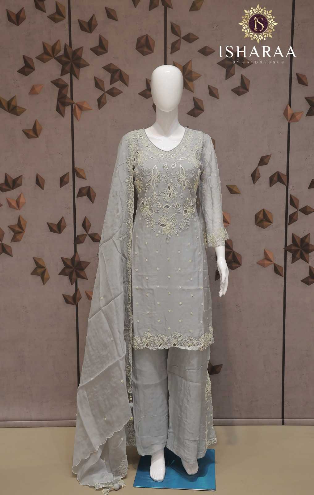 PURE ORGANZA SILVER GREY HEAVY FLORAL EMBROIDERED STRAIGHT KURTI SET WITH MATCHING PANTS AND DUPATTA