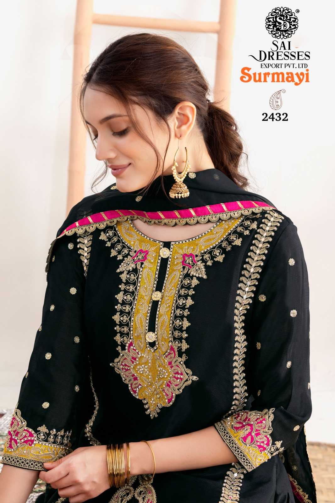 SURMAYI SIGNATURE DABKA DORI & MIRROR WORK DESIGNER SUIT SET IN 2 COLOUR 