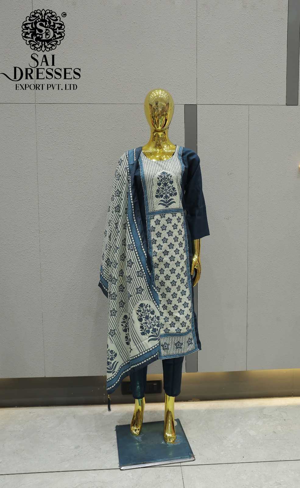 NAVY BLUE VETICAN HEAVY EMBROIDERED KURTA PANT WITH DUPATTA SET