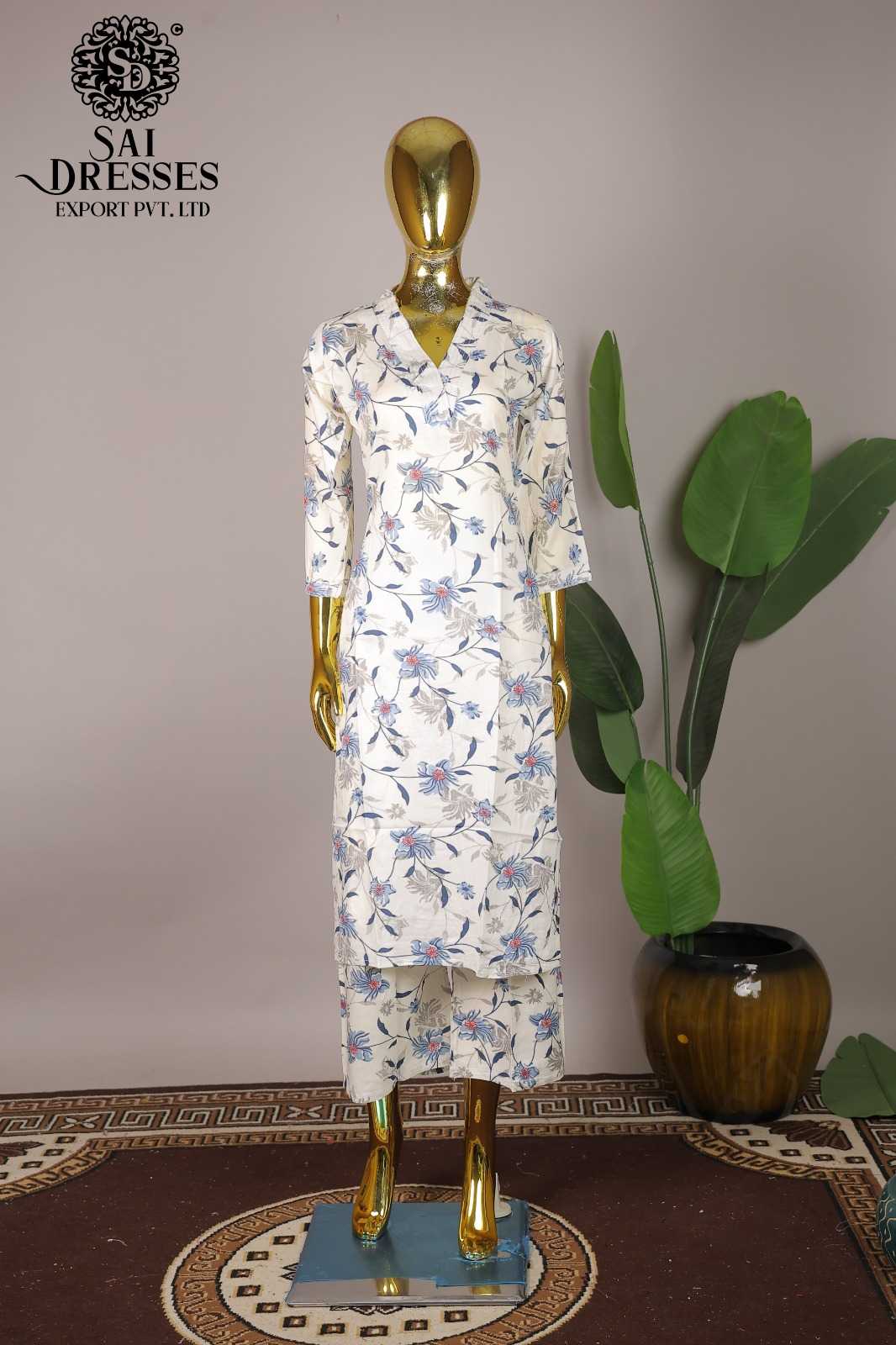 WOMEN'S REYON DIGITAL PRINT V-NECK KURTI WITH PANT SET IN OFF WHITE