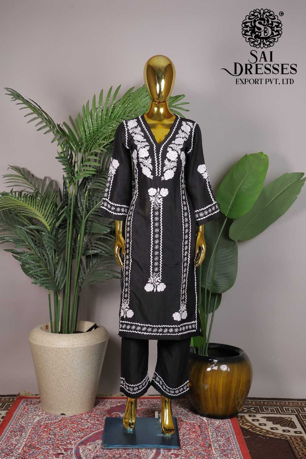 BLACK EMBROIDERED STRAIGHT KURTI WITH PANT SET