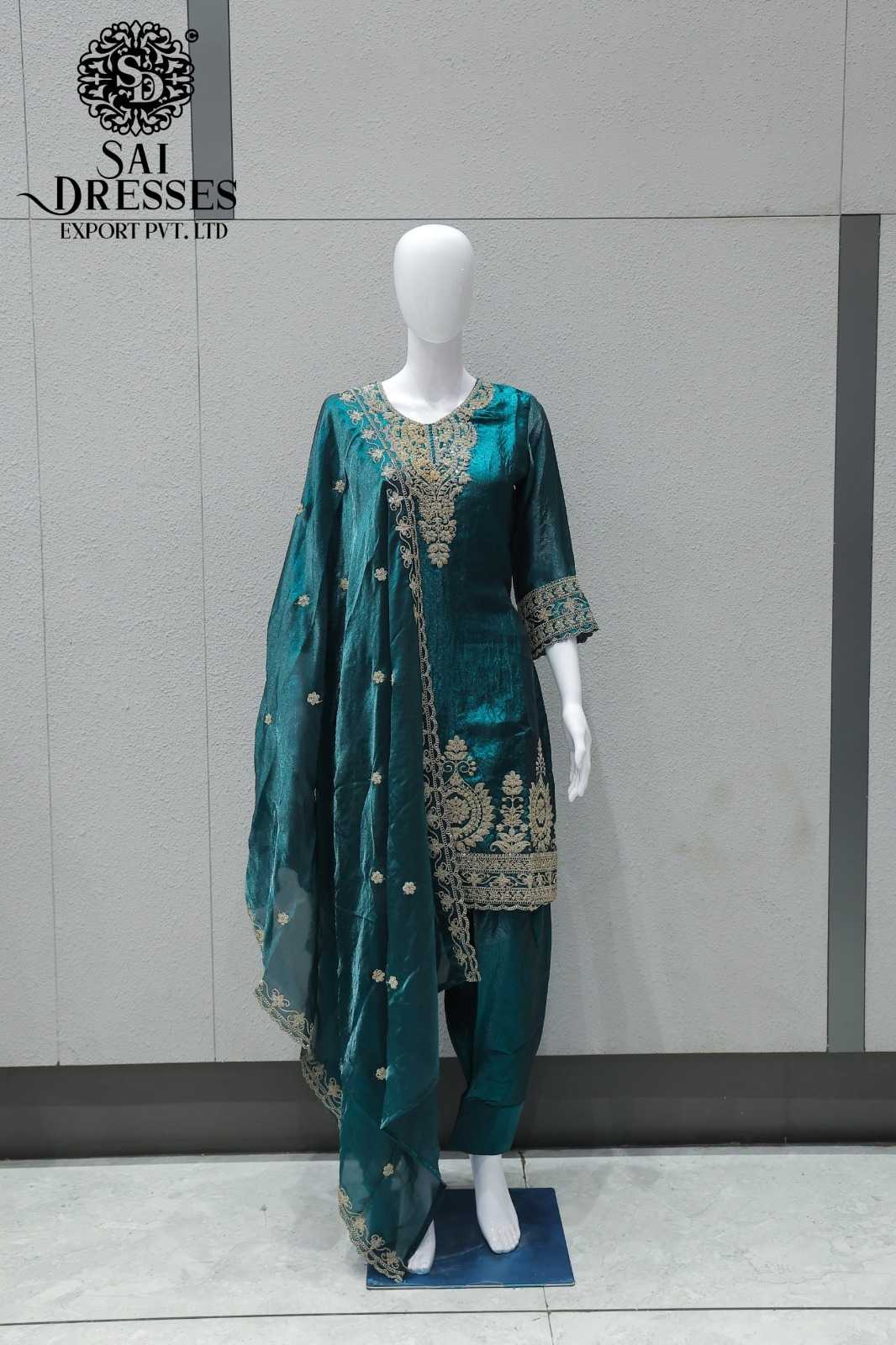 BOTTLE GREEN PREMIUM EMBROIDERED SUIT WITH HEAVY WORK DUPATTA SET