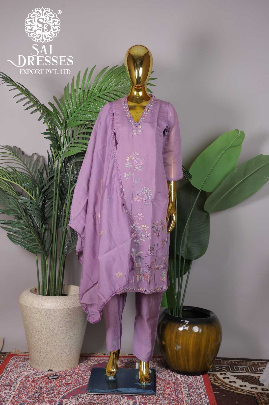 LAVENDER SUIT WITH FLORAL WORK AND MATCHING DUPATTA PANT SET