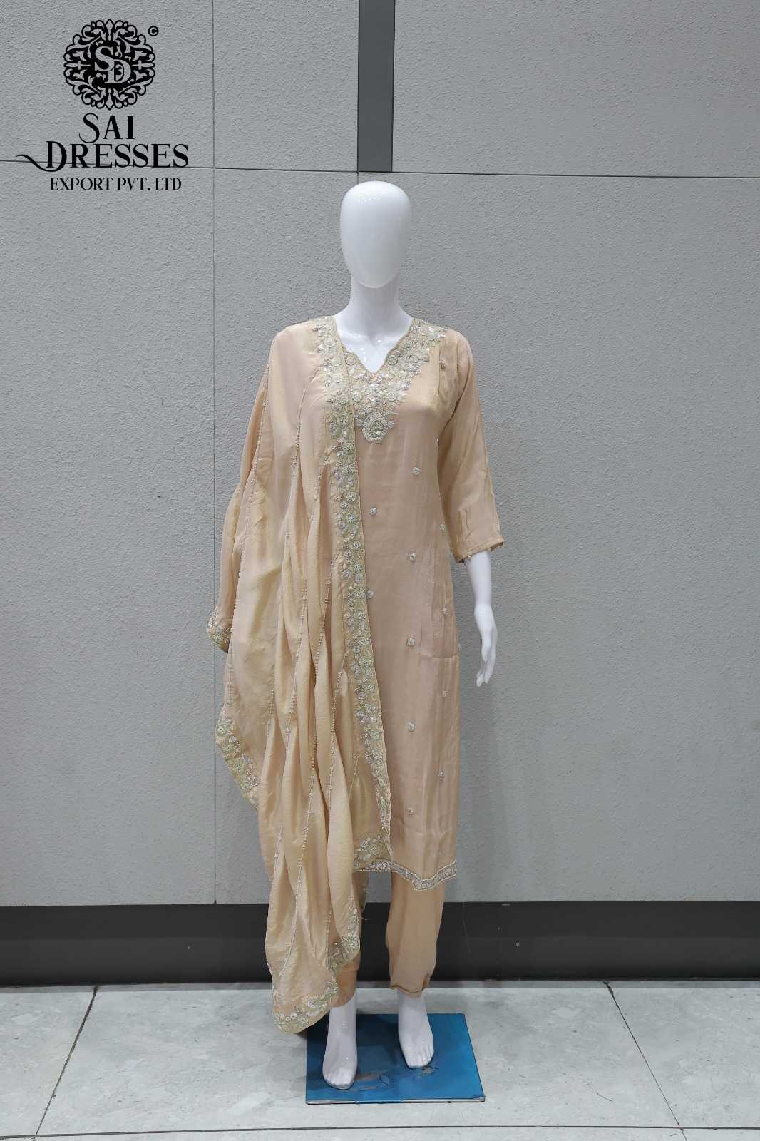 PEACH EMBROIDERED KURTI WITH MATCHING PANT AND BORDER WORK DUPATTA SET