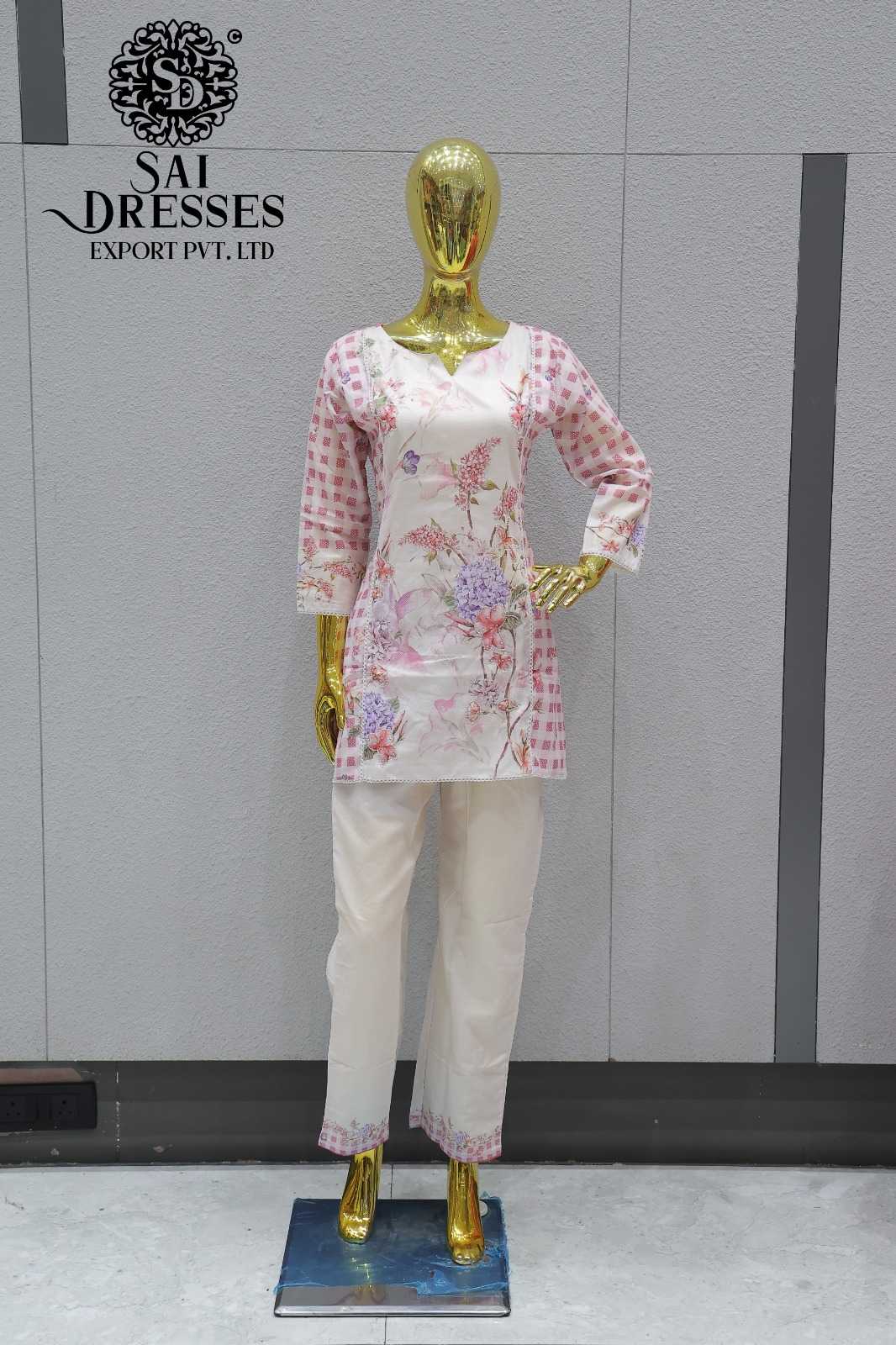 SOFT PINK DIGITAL FLORAL PRINT DESIGNER TOP WITH TROUSER CO-ORD SET