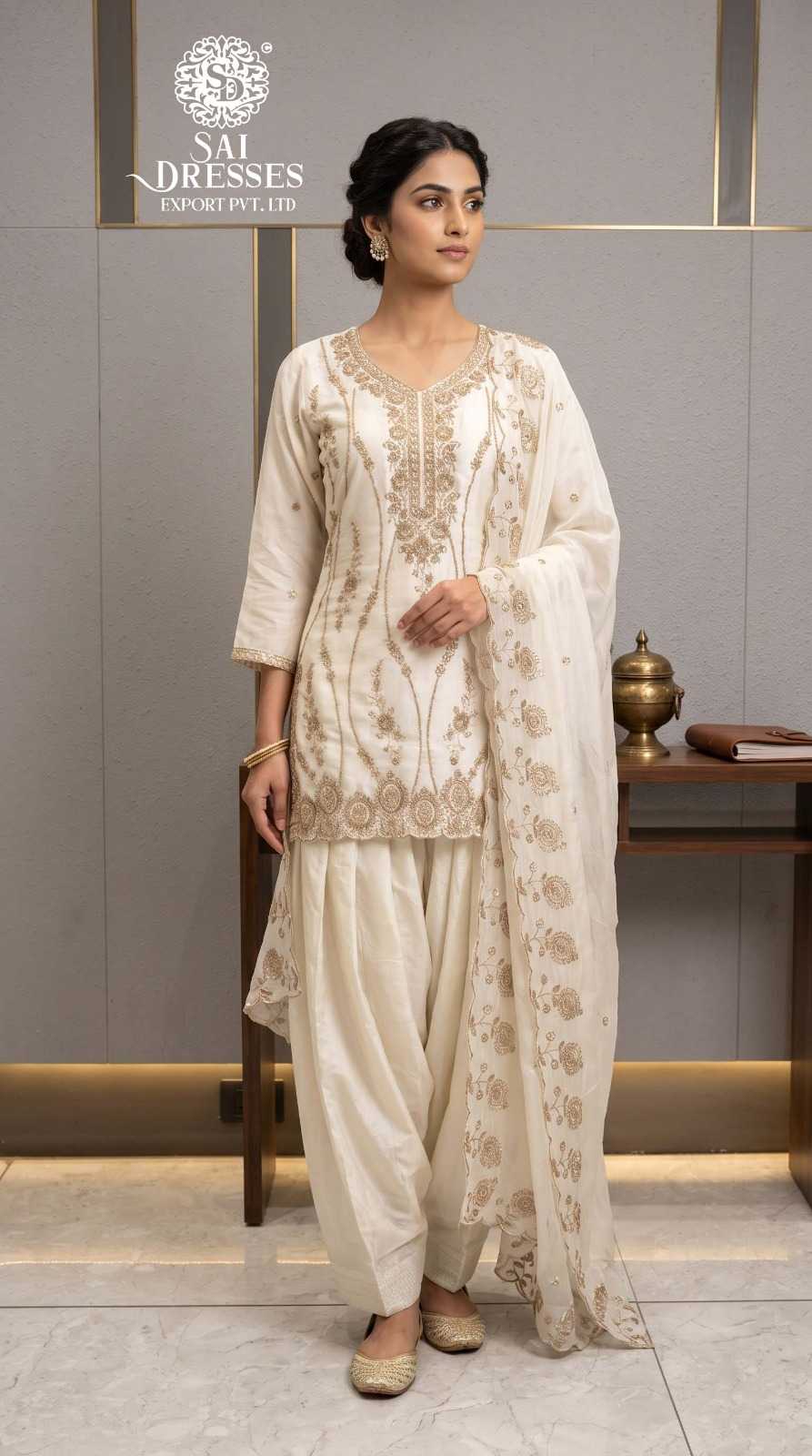 PREMIUM ETHNIC EMBROIDERED KURTA WITH PATIALA PANT & EMBROIDERED DUPATTA SET
