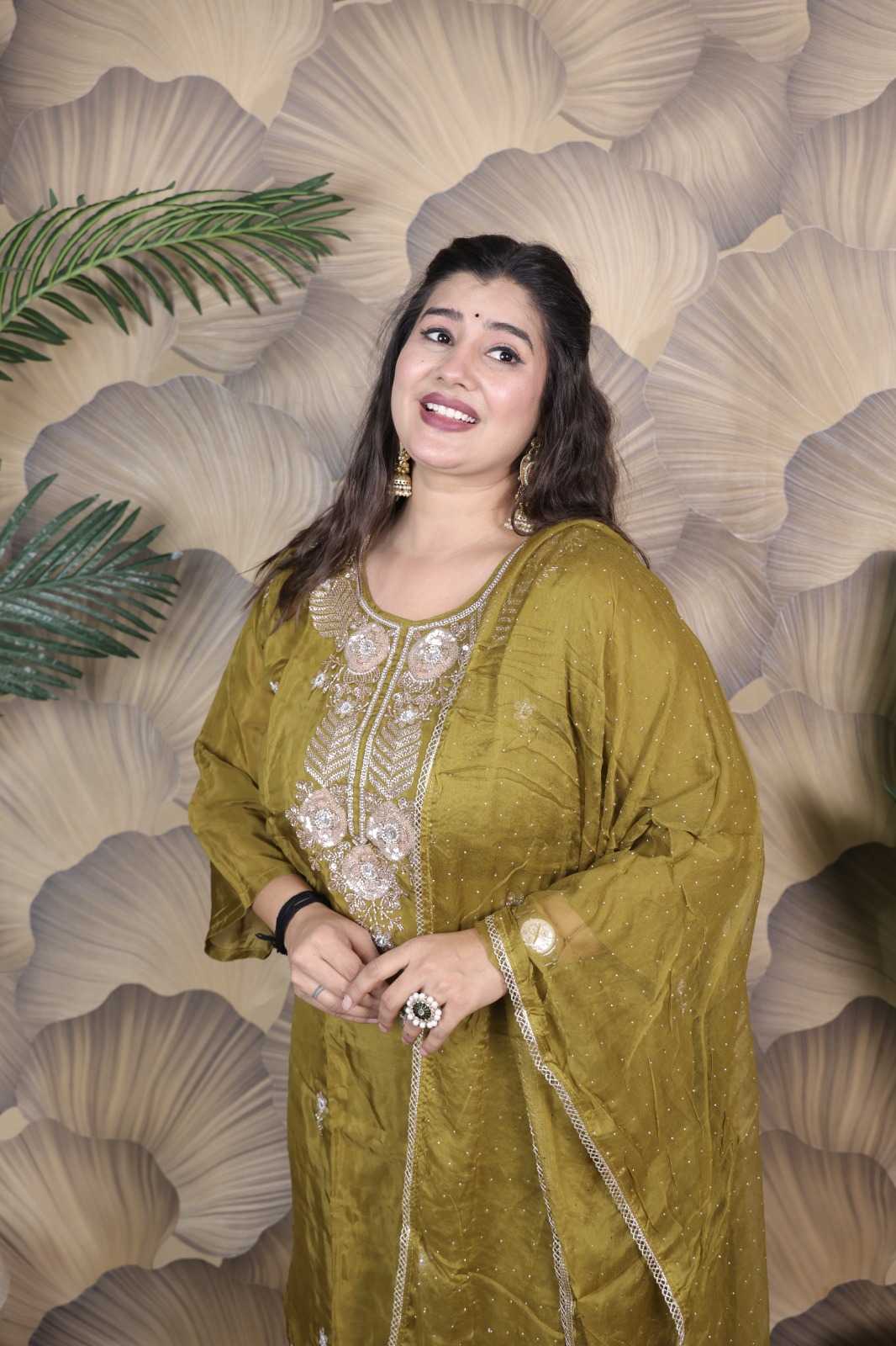 GLASS ORGANZA DIAMOND & SEQUENCE WORK LADIES ETHNIC SUIT