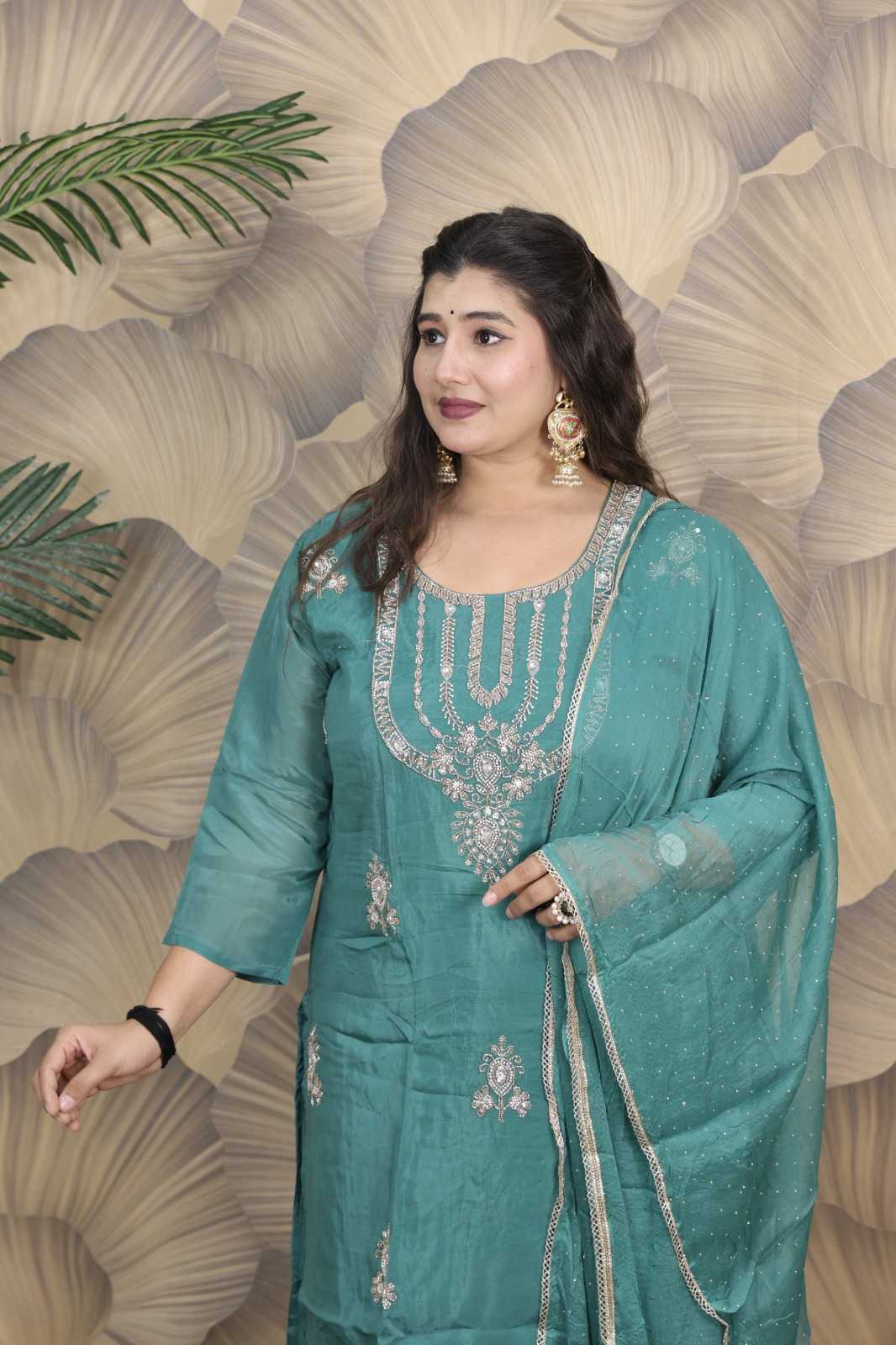 GLASS ORGANZA HEAVY SEQUIN & DIAMOND WORK ETHNIC SET