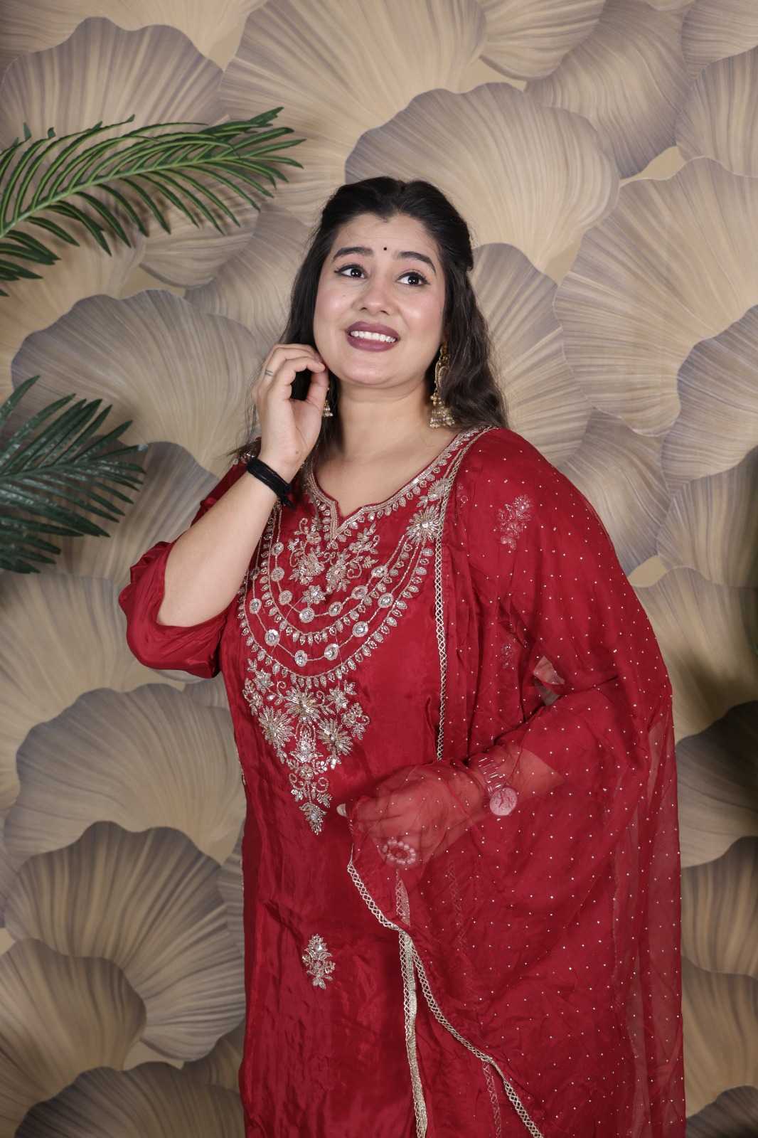 GLASS ORGANZA HEAVY WORK TOP WITH CHIFFON DUPATTA SET